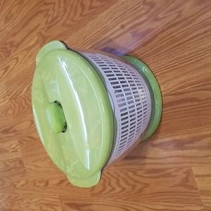 KitchenAid‎ Salad Spinner green